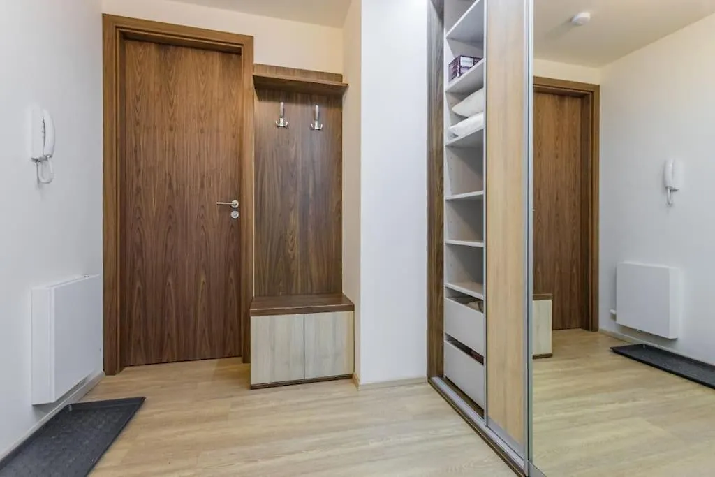 Apartment Flat With Bathtub & Balcony, Only 12Min Centrum, 200Mb Wifi Prague Czech Republic